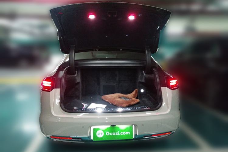 Used Hima S800 2025 Model, Range-Extended Starlight Executive Edition, 4 Seats
