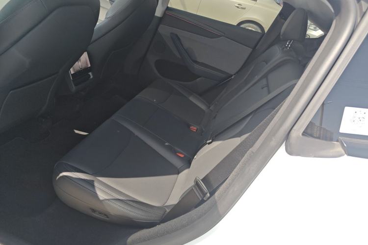 Used Tesla Model Y 2025 Rear-Wheel Drive First Edition