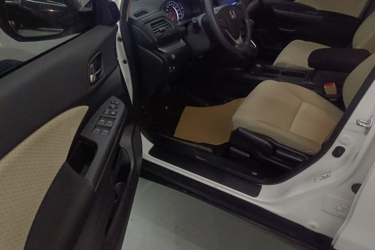 Used Honda CR-V 2016 2.0L two-wheel drive Urban Edition