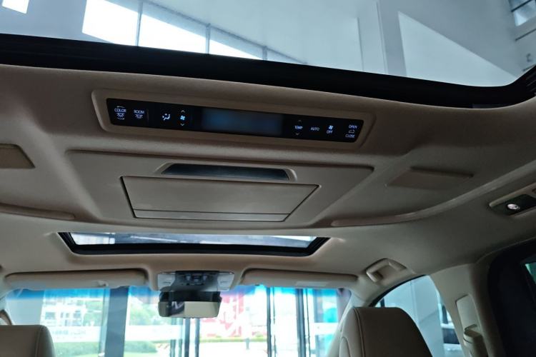 Used Toyota Alphard 2021 Dual-Engine 2.5L Prestige Edition
