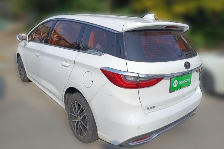 Used BYD Song MAX 2017 1.5T Manual Smart Connect Luxury 7-Seater
