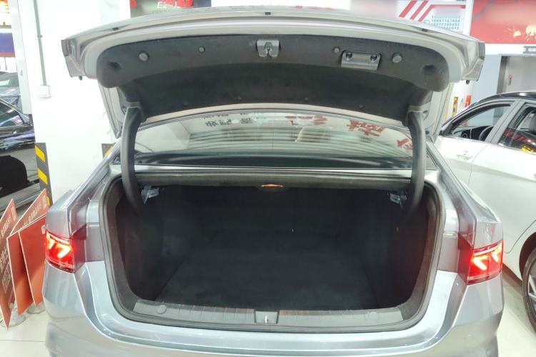 Used BYD Qin PLUS 2021 EV 400KM Luxury Model
