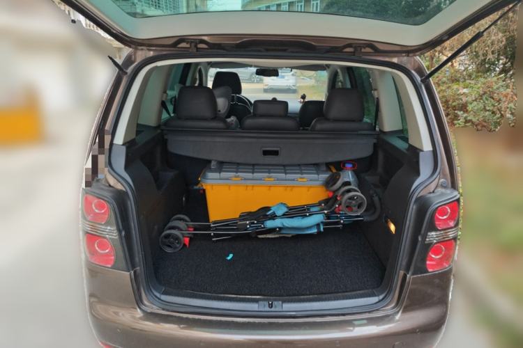 Used Volkswagen Touran 2013 1.4T DSG Smart Edition 5-seater