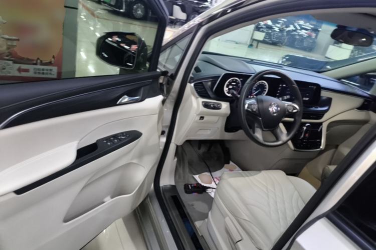 Used Buick GL8 2022 ES Landtrek 653T Comfort Edition Driver Seat