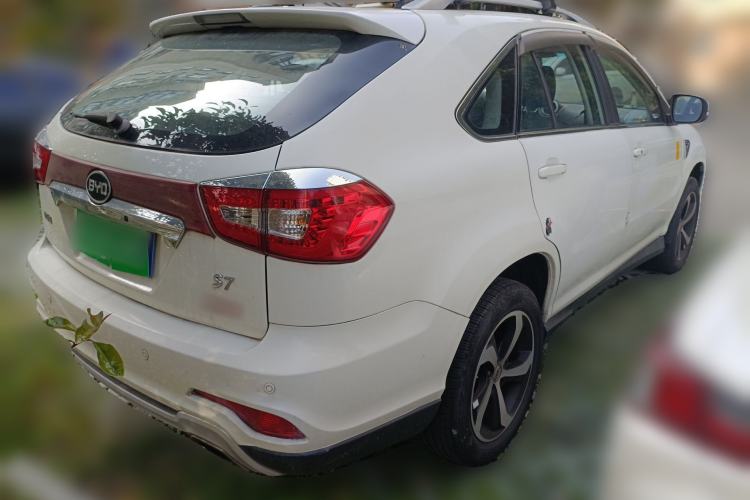 Used BYD S7 2015 2.0T Automatic Prestige Model