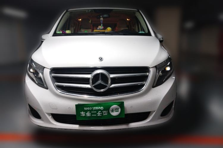 Used Mercedes-Benz V-Class 2017 V 260 Avantgarde Edition Front