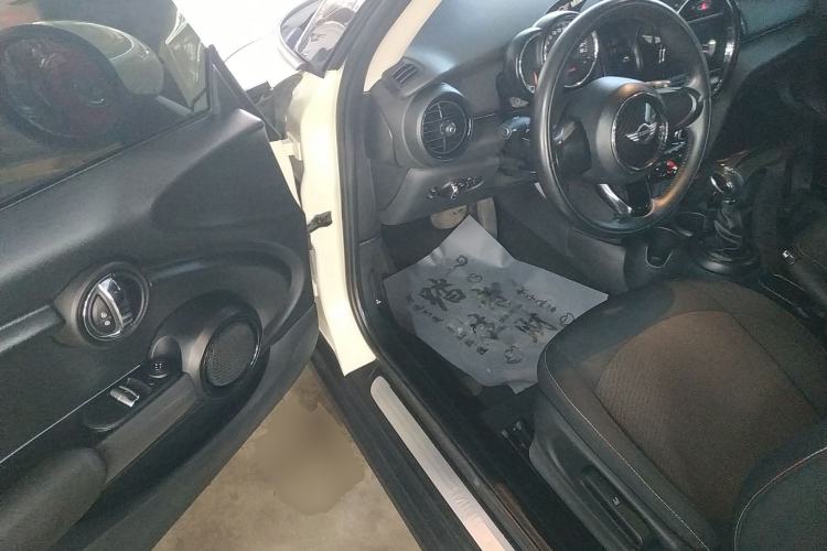 Used MINI 2014 1.2T ONE Driver Seat