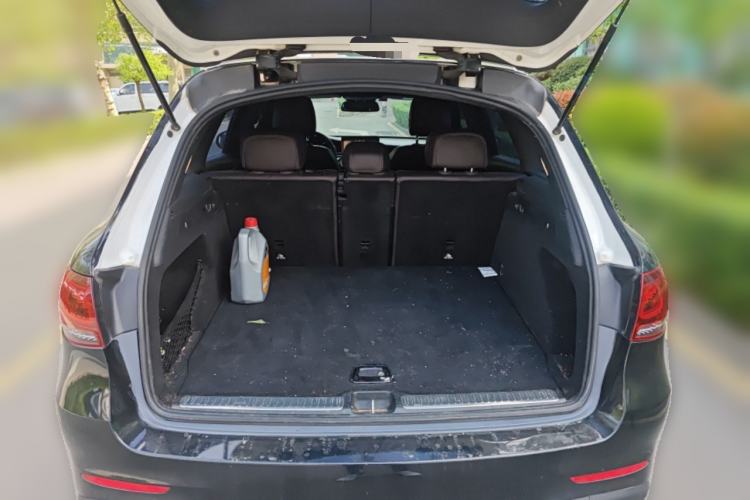 Used Mercedes-Benz GLC 2016 GLC 260 4MATIC Luxury Model Trunk