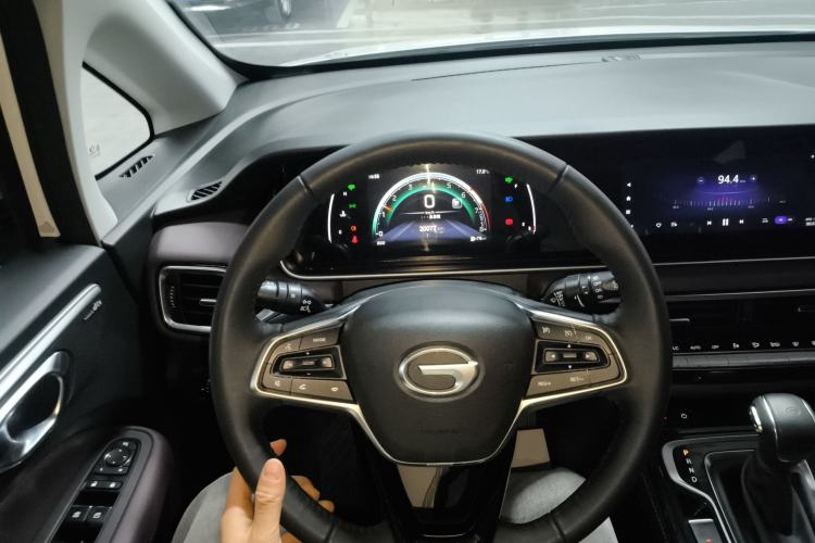 Used GAC Trumpchi M6 2023 PRO 270T DCT Luxury Edition Center Console