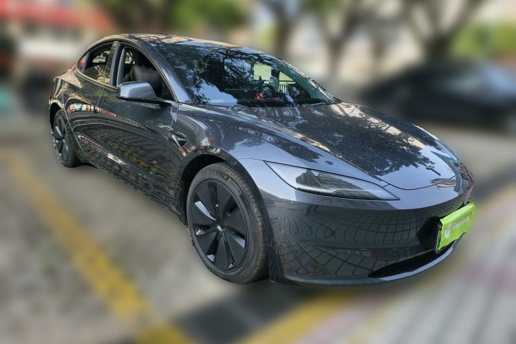 Used Tesla Model 3 2023 Long-Range All-Wheel-Drive Version