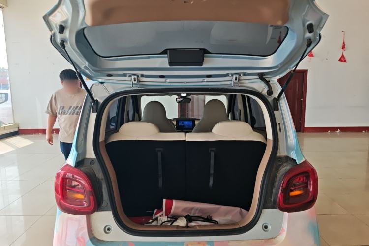 Used Wuling Hongguang MINIEV 2025 Four-Door Version Premium Edition Trunk