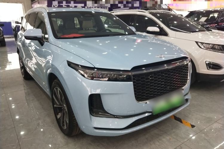 Used Li Auto ONE 2021 Extended-Range 6-Seater Version Front Right 45 Deg