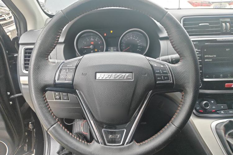 Used Haval M6 2018 1.5T Manual Two-Wheel Drive Elite Model Steering Wheel