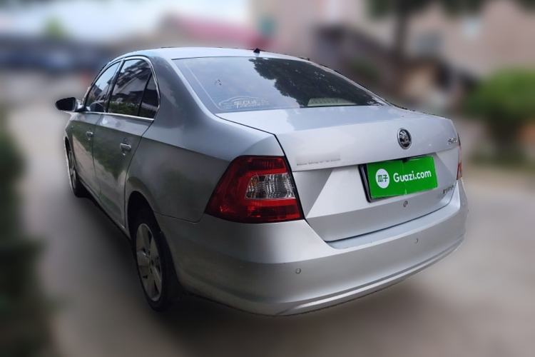 Used Skoda Rapid 2015 1.6L Manual Smart Selection Model