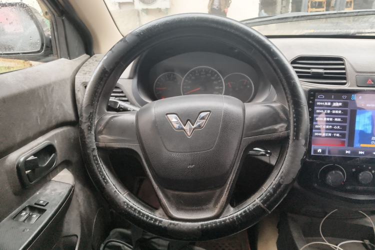Used Wuling Hongguang 2014 1.2L Base Model China IV Steering Wheel