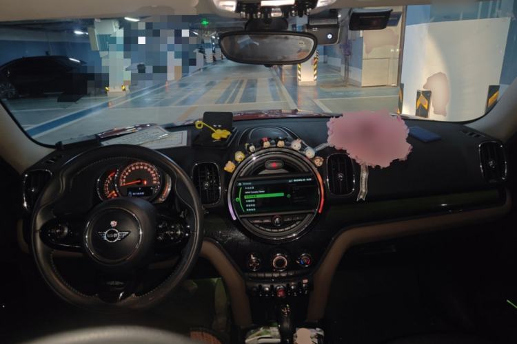 Used MINI Countryman 2018 1.5T COOPER ALL4 Artist Center Console