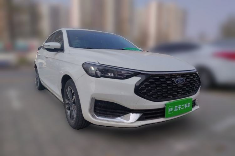 Used Ford Escort 2021 1.5L Automatic Diamond Edition Front Right 45 Deg