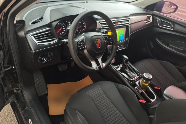 Used Roewe i5 2019 1.5L Automatic 4G Connected Langyue Edition