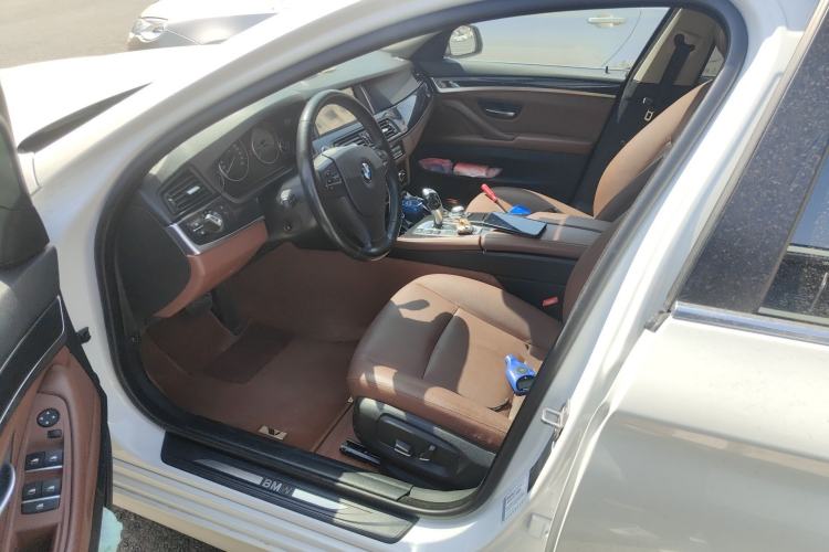 Used BMW 5 Series 2015 520i Elegant Edition Driver Seat
