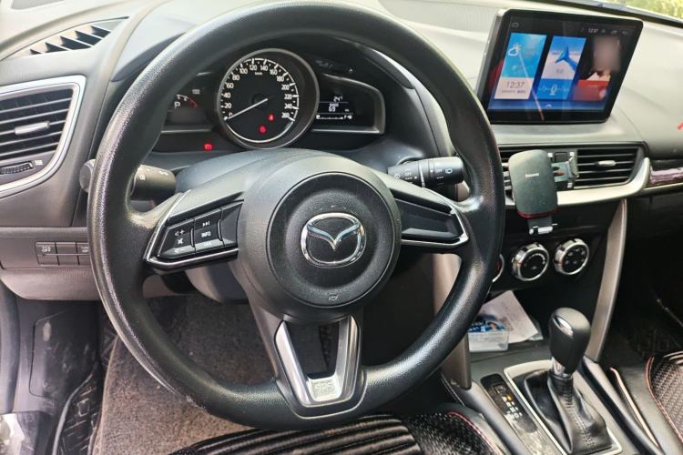 Used Mazda CX-4 2018 2.0L Automatic Two-Wheel Drive Blue Sky Dynamic Version China V Standard
