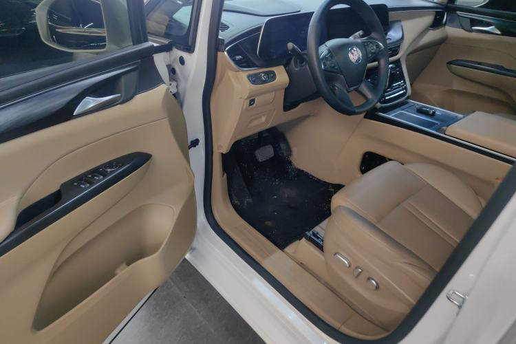 Used Buick GL8 2021 ES Landtrek 653T Luxury Model