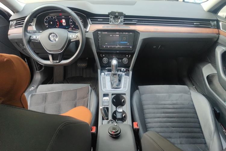 Used Volkswagen Magotan 2019 330TSI DSG Luxury Version China VI Standard