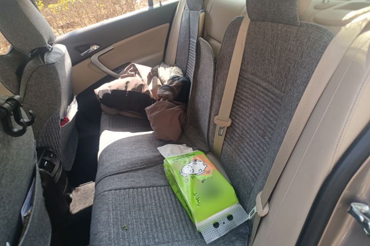 Used Buick Regal 2015 2.0L Leading Fashion Edition