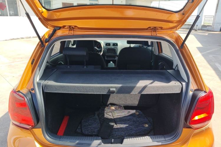 Used Volkswagen Polo 2014 1.6L Cross Polo Automatic