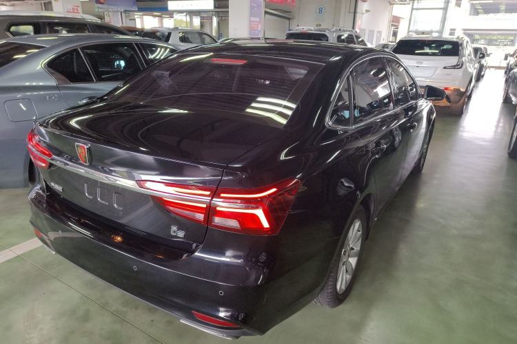 Used Roewe i6 2017 20T Manual Luxury Edition
