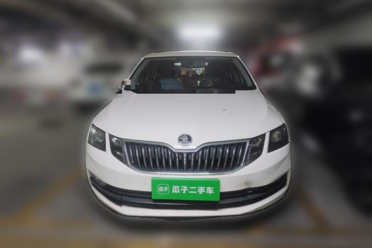Used Skoda Octavia 2018 1.6L Automatic Comfort Edition Front