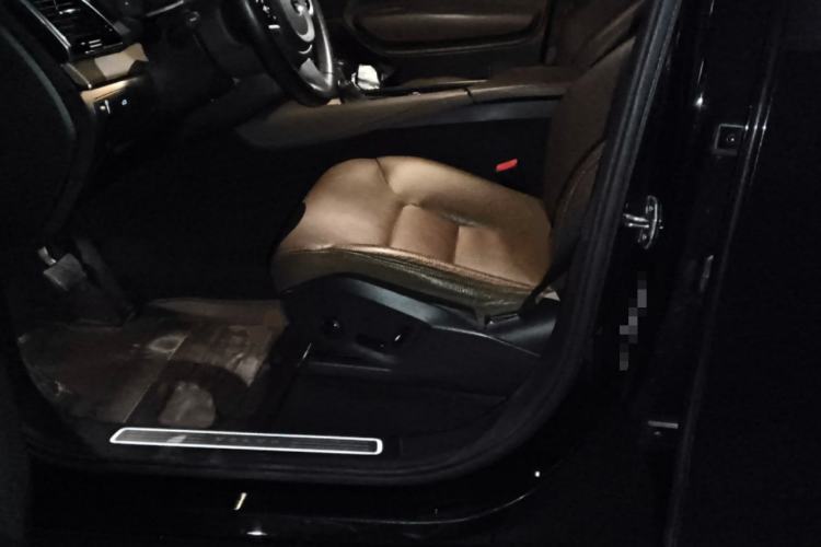 Used Volvo XC90 2020 Facelifted T6 Zhiyi Luxury 7-Seater
