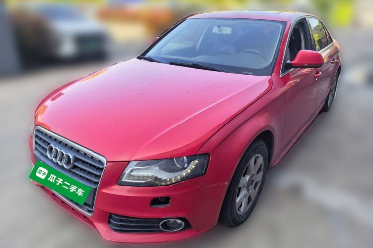 Used Audi A4L 2012 2.0 TFSI automatic Comfort trim level