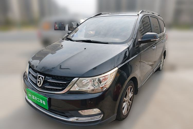 Used Baojun 730 2014 1.5L manual Comfort version 7 seats