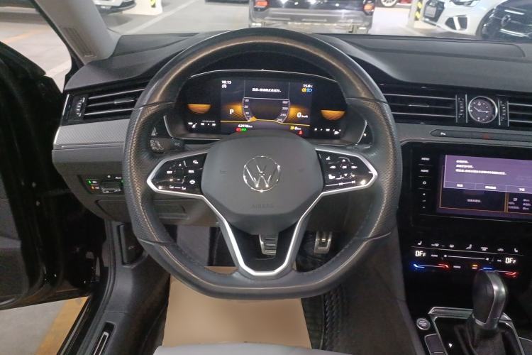 Used Volkswagen Magotan 2023 2 Million Units Limited Edition 330TSI DSG Leading Version Steering Wheel