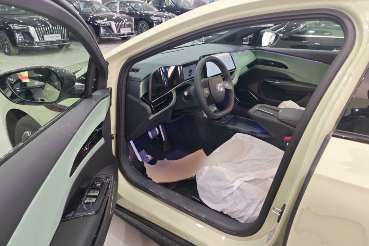 Used Hongqi EH7 2025 600 Smart Selection Edition
