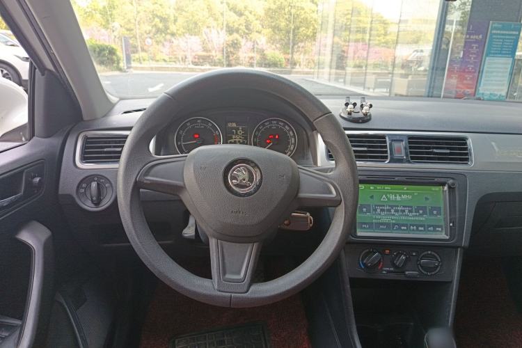 Used Skoda Rapid Spaceback 2016 Revised 1.6L Manual Chuanxing Edition Steering Wheel