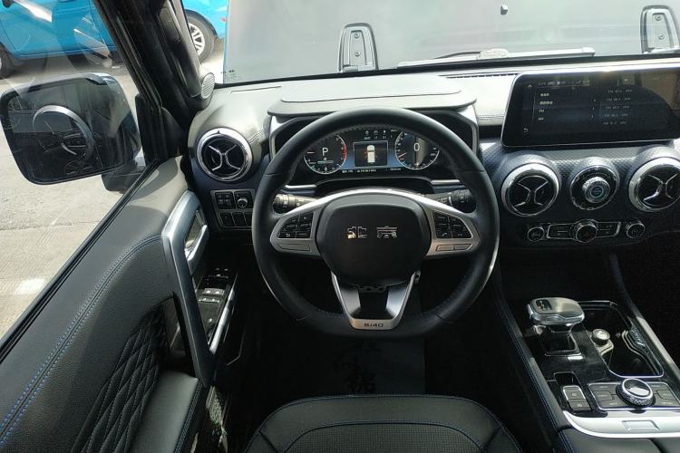 Used BAIC Off-Road BJ40 2020 2.0T Automatic Four-Wheel Drive Urban Hunter Edition Chivalrous Type Steering Wheel