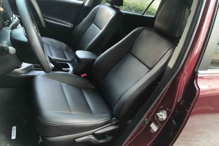 Used Toyota RAV4 2016 2.0L CVT Two-Wheel Drive Fashion Edition China V Standard