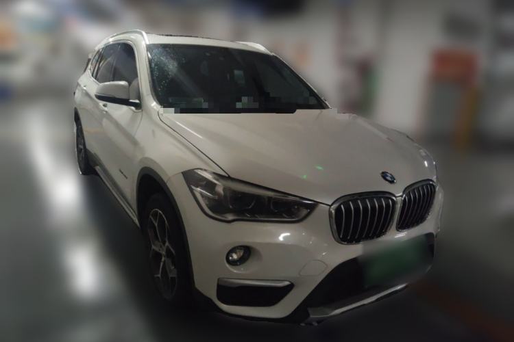 Used BMW X1 2018 xDrive20Li Luxury Edition Front Right 45 Deg