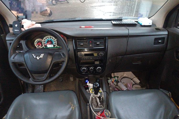 Used Wuling Rongguang V 2016 1.2L Standard Version