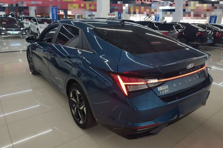 Used Hyundai Elantra 2022 1.5L CVT LUX Prestige Edition Rear Left 45 Deg