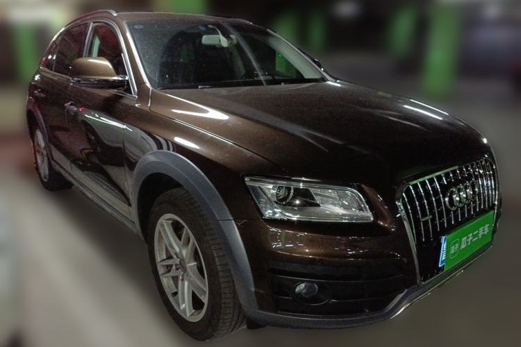 Used Audi Q5 2018 Collector's Edition 40 TFSI Technology Model