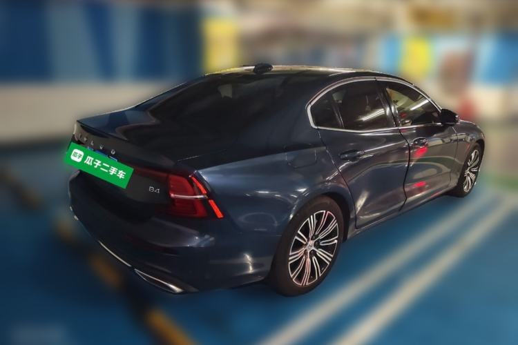 Used Volvo S60 2022 B4 Zhiyuan Luxury Edition