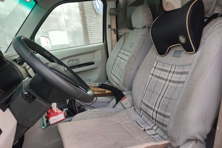 Used Jinbei New Hiace S 2023 1.5L Wealth Edition Van 2/5-Seater Air-Conditioned Model SWC15M Left Front Seat