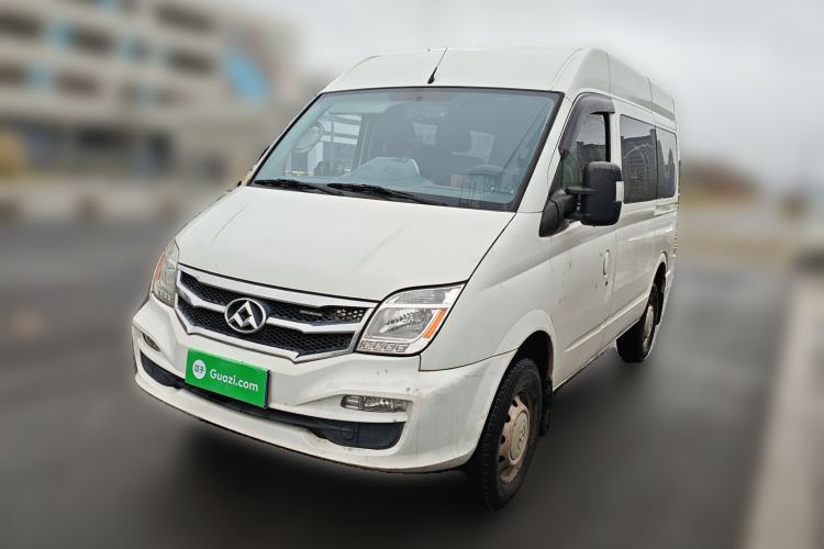 Used SAIC MAXUS Xintu V80 2017 2.5T 5-Speed Manual Aoyuntong National V Short Wheelbase Mid-Roof 5/6/10-Seater