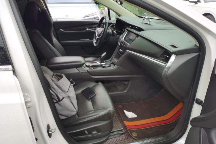 Used Cadillac XT5 2016 25T Luxury Model