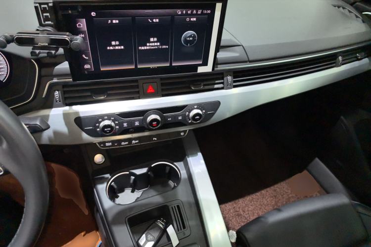 Used Audi A4L 2022 40 TFSI Fashion Dynamic Model Center Console