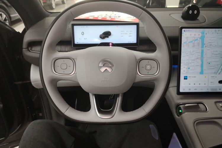 Used Nio ES6 2024 75 kWh Steering Wheel