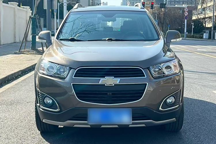Used Chevrolet Captiva 2015 2.4L 4x4 Flagship Edition 7-Seater