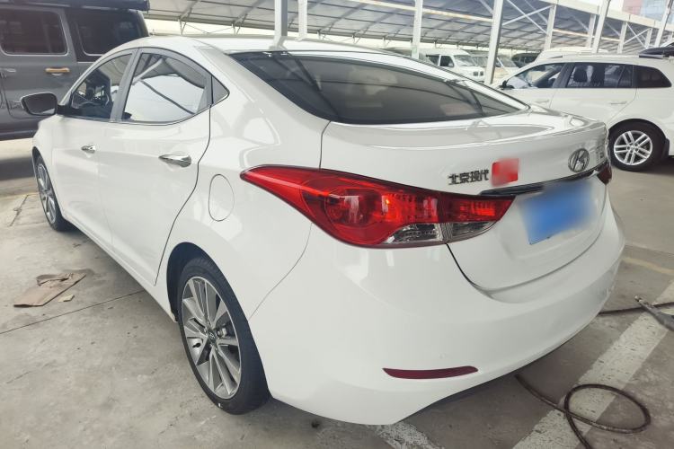 Used Hyundai Elantra (5th Generation / Langdong) 2015 1.6L Automatic Leading Model Rear Left 45 Deg